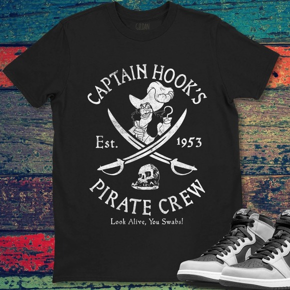 Captain Hooks Est 1953 Pirate Crew Look Alive Swabs Disney Unisex Gift T-Shirt - Picture 1 of 2